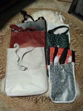 lululemon athletica Reusable Tote Bag Set - White, Red, Green, Gray